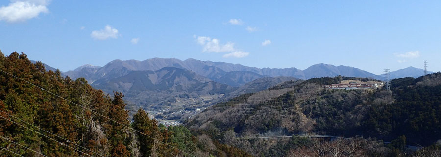 松田山・視界が開けると丹沢表尾根のパノラマ