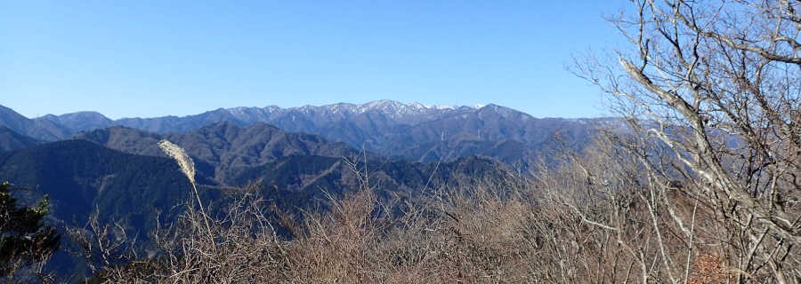 関東ふれあいの道神奈川17北条武田合戦のみち・山頂から眺める丹沢の山々