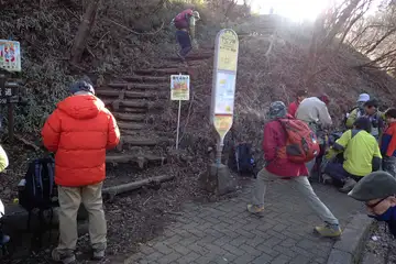 ヤビツ峠のバス停