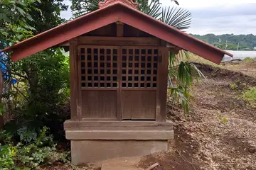 稲荷神社の小祠