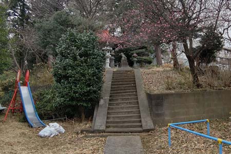 横浜市戸塚区・名瀬大神宮のこども公園