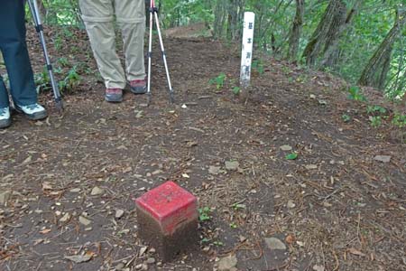 霜山から天上山・霜山の山頂に三角点
