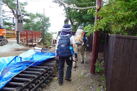 霜山から天上山・アジサイの咲く遊歩道へ