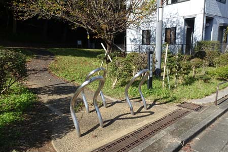小山内裏公園から長沼公園・浄瑠璃緑地の入り口