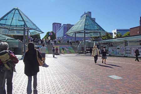 小田急多摩センター駅から永山駅・小田急多摩センターの駅前