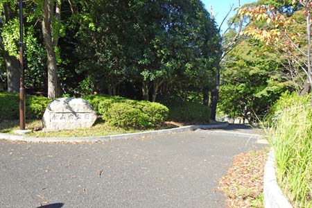 小田急多摩センター駅から永山駅・永山南公園の入り口