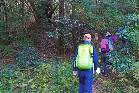 筑波山・土俵場入り口には道標もなく