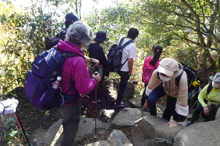 筑波山・なかなか下ることができません