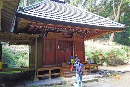 秋川丘陵・貴志嶋神社の社