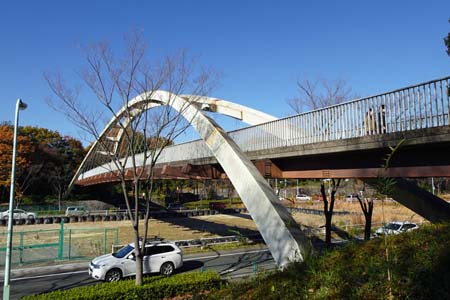 はるひ野駅から黒川駅・弓の橋