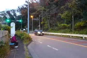 上郷のバス停