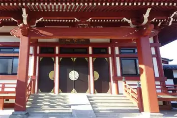 成佛寺の本堂