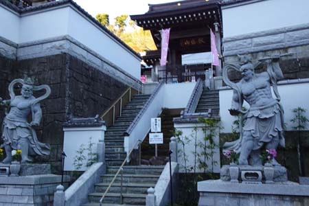 三浦市・妙音寺の石段