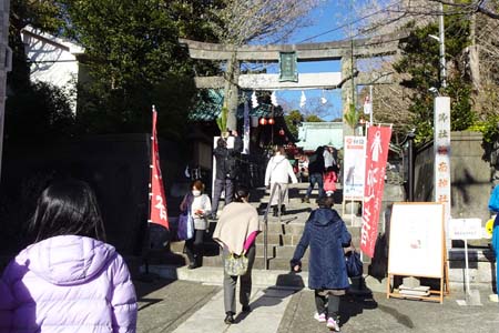 三浦市・海南神社の鳥居
