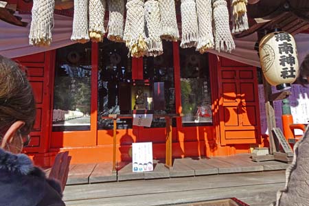 三浦市・海南神社の拝殿に弁財天