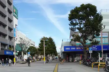 瀬谷駅前