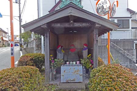 横浜市瀬谷区・鎌倉古道に北向い地蔵