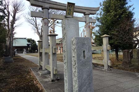 横浜市瀬谷区・日枝社の石鳥居