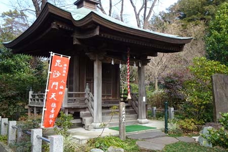 横浜市瀬谷区・徳善寺の毘沙門天堂