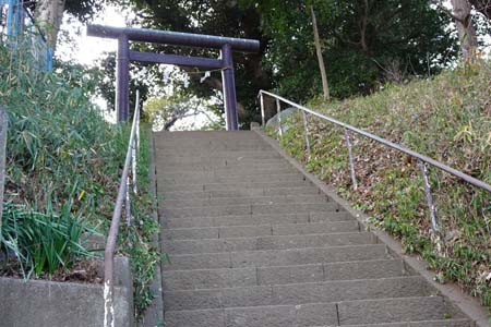 横浜市瀬谷区・宮沢神明社の石段