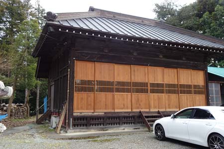 横浜市瀬谷区・熊野神社の舞殿