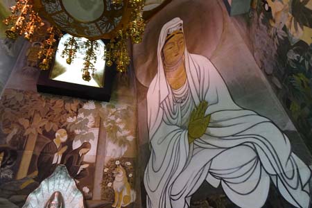 茅ヶ崎市・白峰寺の観音堂に仏教絵