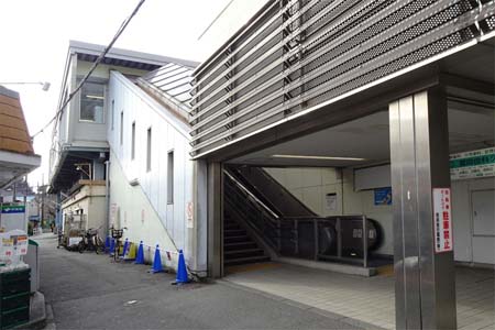 横浜市金沢区・京急富岡駅