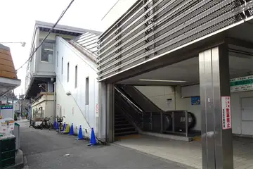 京急富岡駅