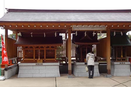 横浜市金沢区・富岡八幡宮の熊野三社などの摂社