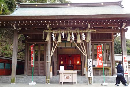 横浜市金沢区・富岡八幡宮の拝殿