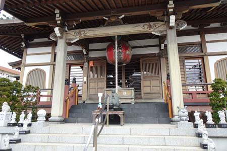 横浜市金沢区・正法院の本堂