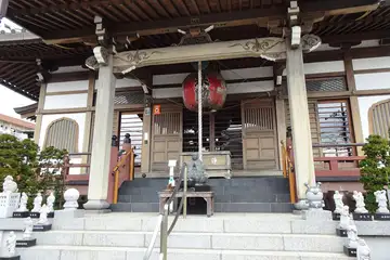 正法院の本堂