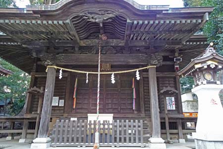 横浜市泉区・御霊神社の拝殿