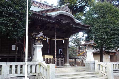 横浜市泉区・御霊神社の拝殿