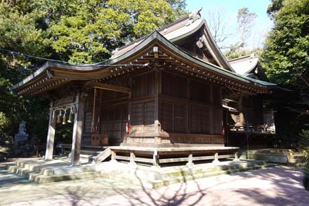 藤沢市・宮前御霊神社の拝殿