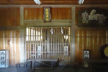 藤沢市・御霊神社の拝殿