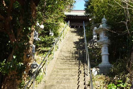 藤沢市・御霊神社の男坂
