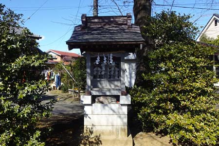 横浜市泉区・日枝神社の祠