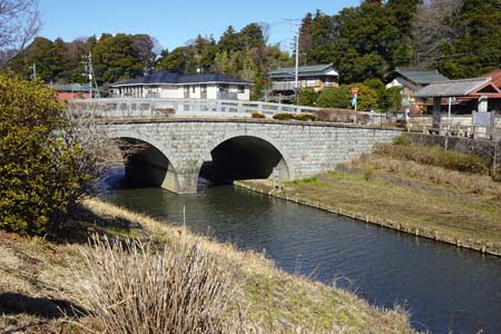 横浜市瀬谷区・宮沢遊水池めがね橋