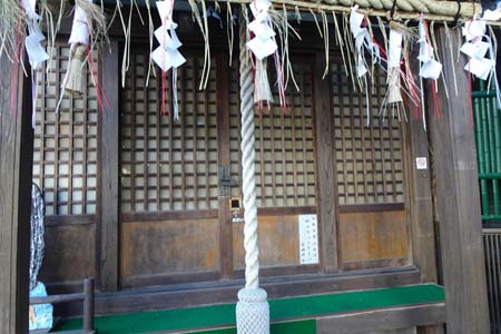 横浜市泉区・白姫神社の拝殿