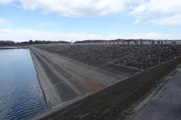 狭山湖の堰堤