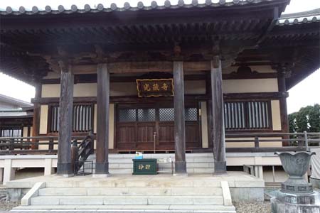 狭山丘陵・光蔵寺の本堂