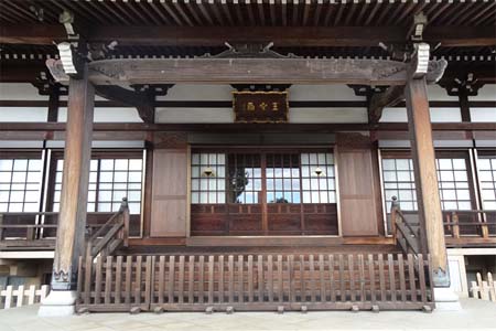 狭山丘陵・正福寺の本堂