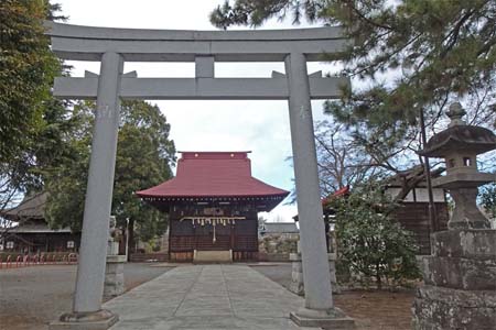 狭山丘陵・八坂神社の石鳥居