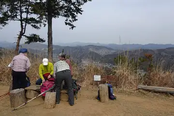 龍崖山の山頂