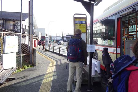 裏高尾から木下沢・高尾駅のバス停