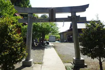 三柱神社の鳥居
