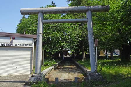 横浜市泉区・飯田神社の鳥居