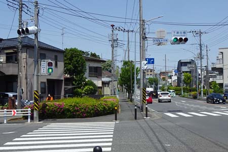 横浜市泉区・下瀬谷橋の交差点