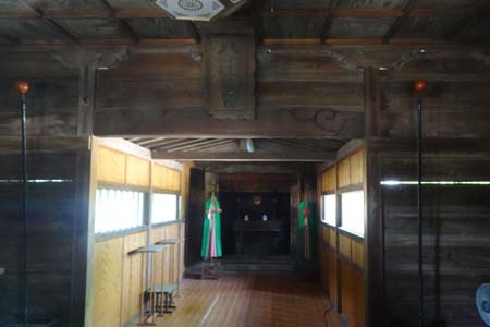 横浜市瀬谷区・若宮八幡宮の拝殿